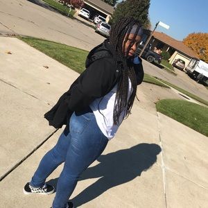 Meet your Posher, Martasia